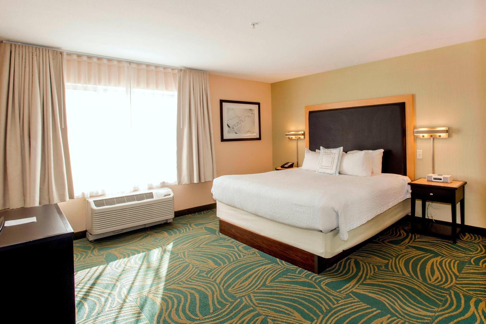 สปริงฮิลล์ สวีท พูโบล ดาวน์ทาวน์ Hotel พัวโบล ภายนอก รูปภาพ